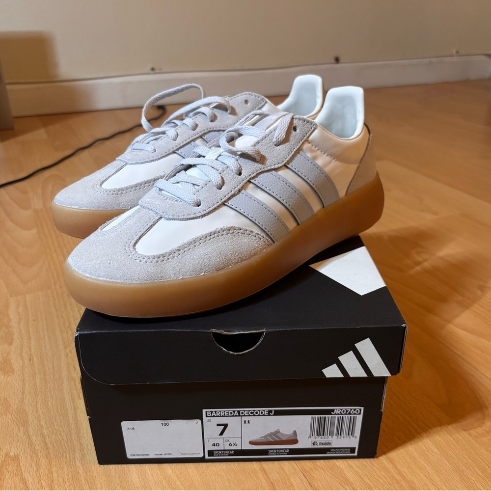 Adidas Barreda Decode J White and Light Gray Sneakers with Gum Sole